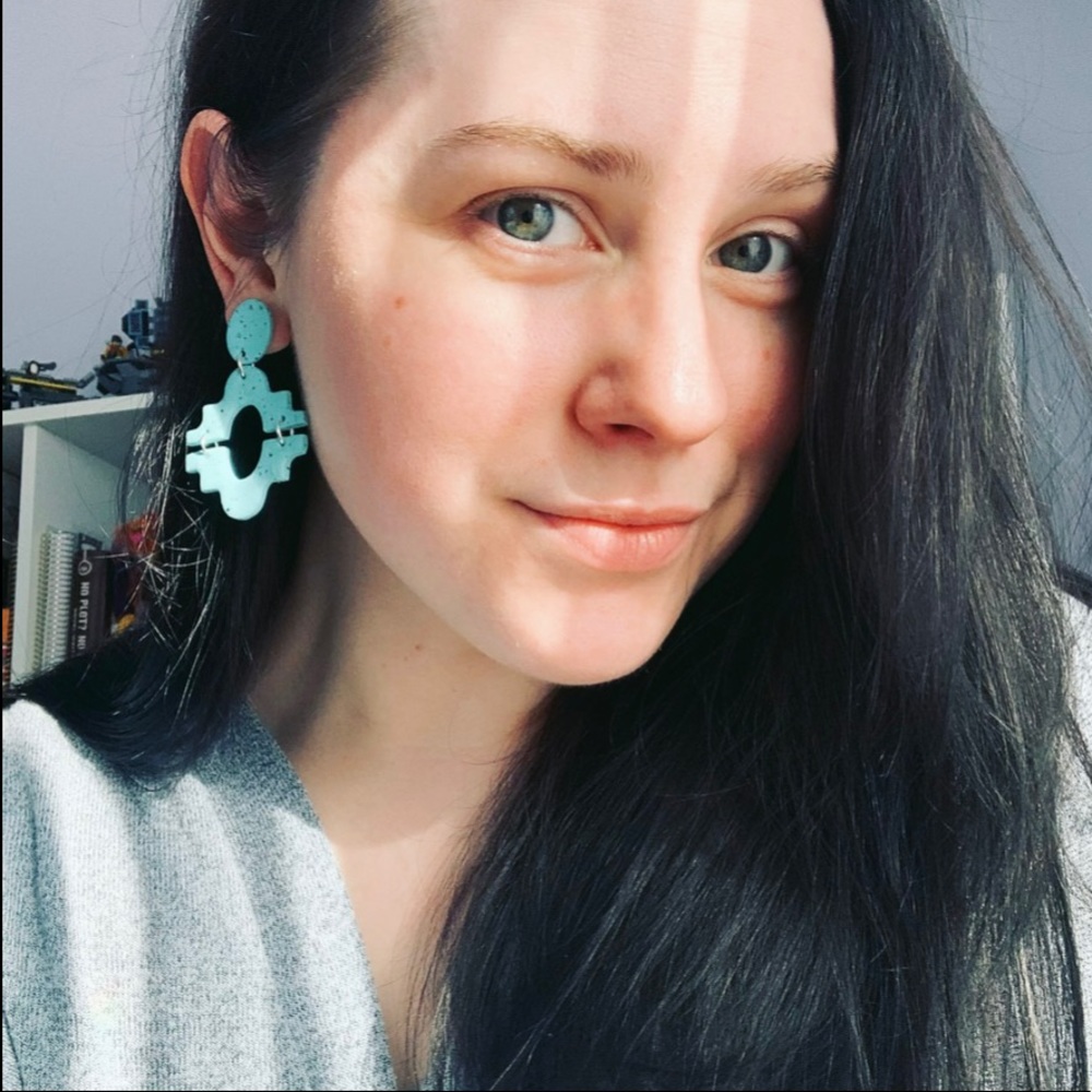 Meet your Posher, Leah
